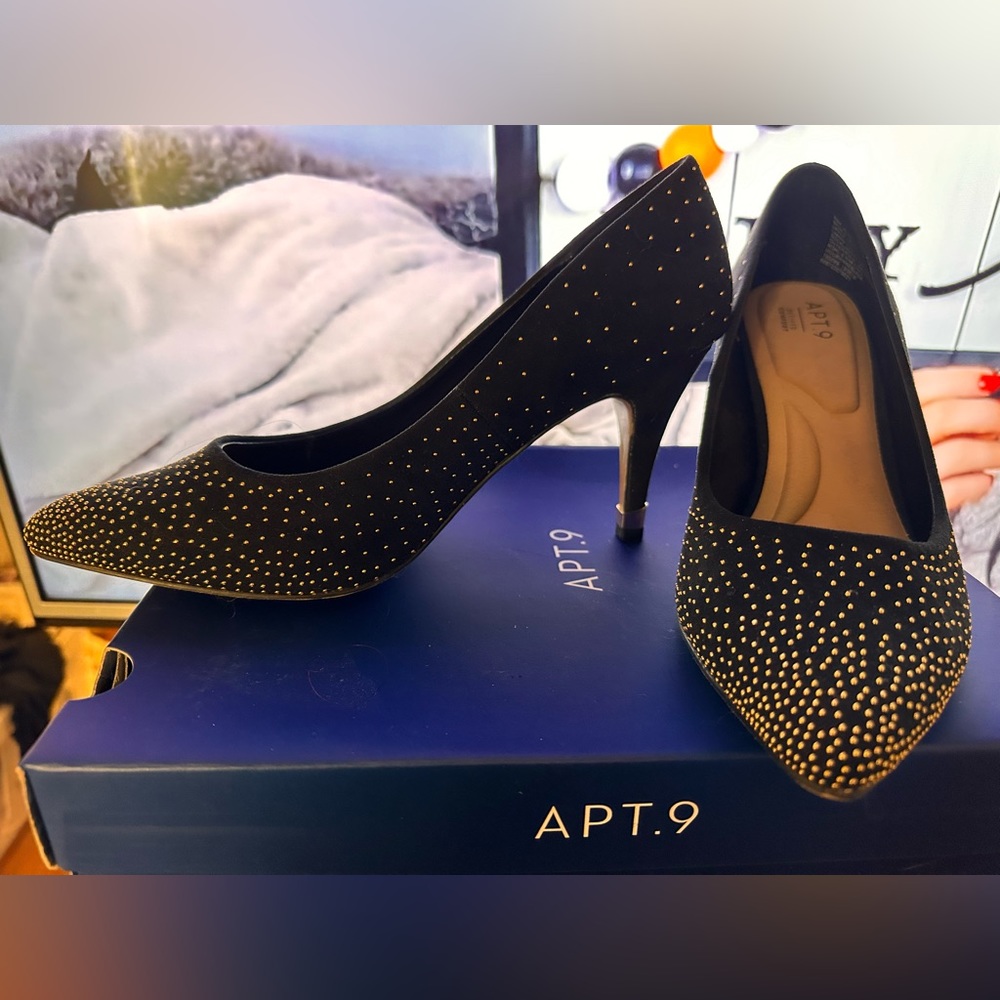 APT 9 heels